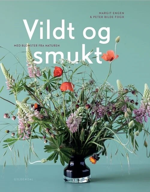 Vildt og smukt med blomster fra naturen